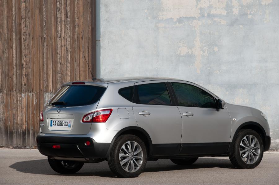  Nissan Qashqai 2010 года  (фото 200 из 204)